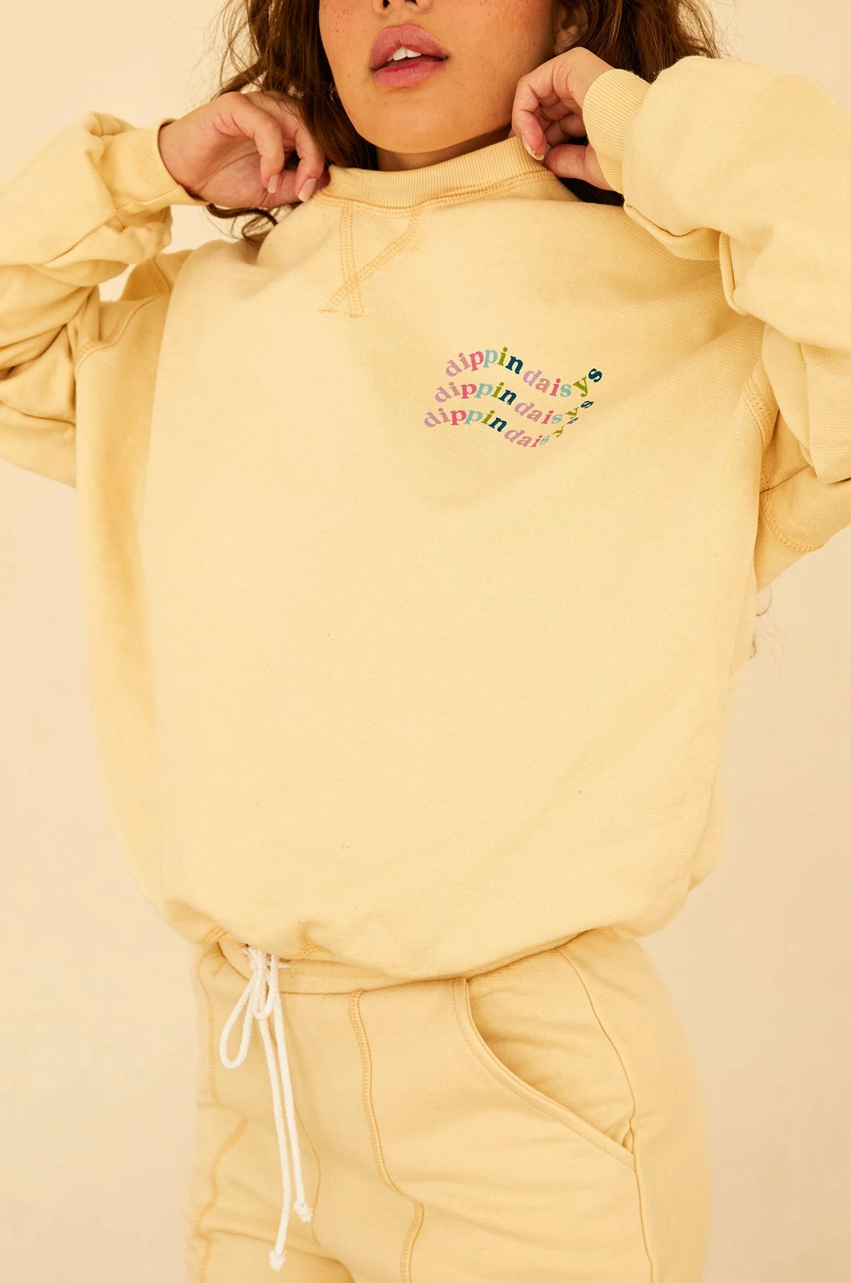 Wholesale โญ Dippin' Daisy's DD Wave Crewneck - Vanilla Vanilla ๐ 3 Wholesale โญ Dippin' Daisy's DD Wave Crewneck - Vanilla Vanilla ๐ - Image 3