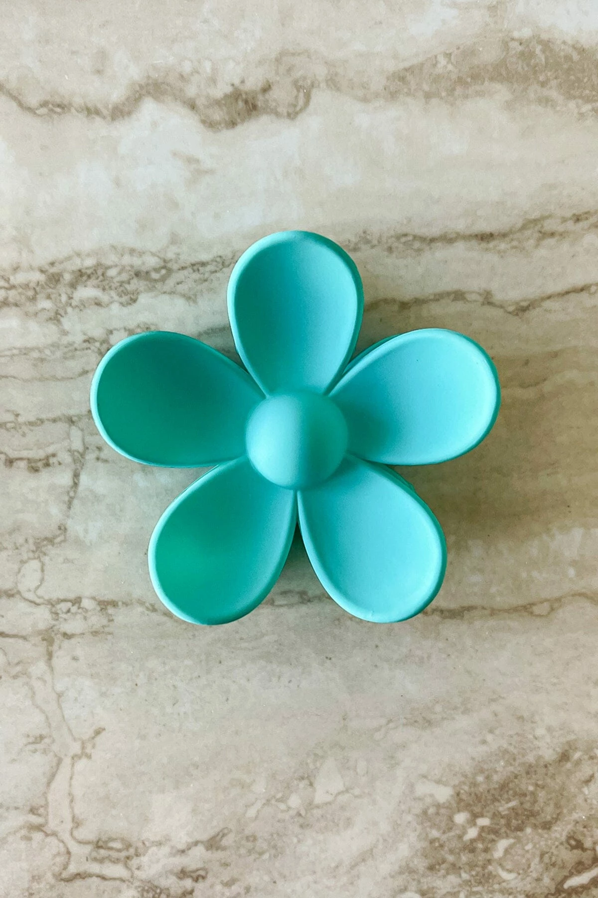 Buy ๐ฏ Dippin' Daisy's Oopsy Daisy Hair Claw Clip - Aqua Aqua ๐ 1 Buy ๐ฏ Dippin' Daisy's Oopsy Daisy Hair Claw Clip - Aqua Aqua ๐
