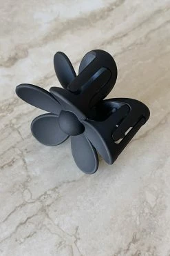 Hot Sale 🧨 Dippin' Daisy's Oopsy Daisy Hair Claw Clip - Black Black 🤩 -triangle Shop DQ H0002 BLK 3 2048x2048
