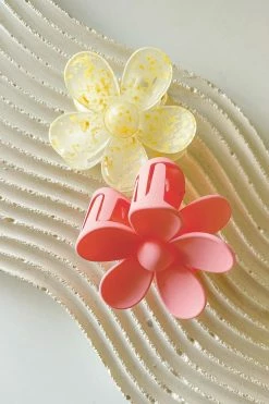Flash Sale 🧨 Dippin' Daisy's Oopsy Daisy Hair Claw Clip - Nude Rose Nude Rose 😉 -triangle Shop DQ H0002 NUDR 4 2048x2048