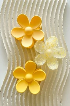 Cheapest ๐ Dippin' Daisy's Oopsy Daisy Hair Claw Clip - Yellow Yellow ๐ 9 Cheapest ๐ Dippin' Daisy's Oopsy Daisy Hair Claw Clip - Yellow Yellow ๐ -triangle Shop DQ H0002 YLLW 5 2048x2048